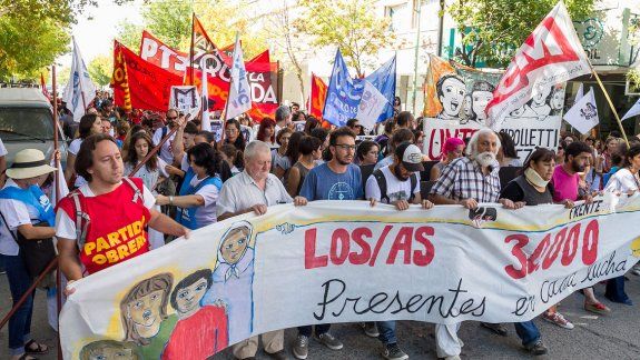 Los cipoleños marcharon por la ciudad al cumplirse 41 años del último golpe militar