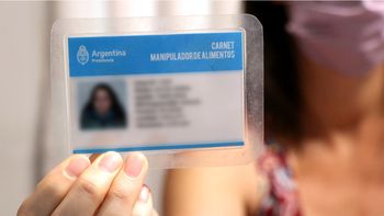 El curso de manipulador de alimentos es necesario para buscar empleo en el rubro gastronómico.