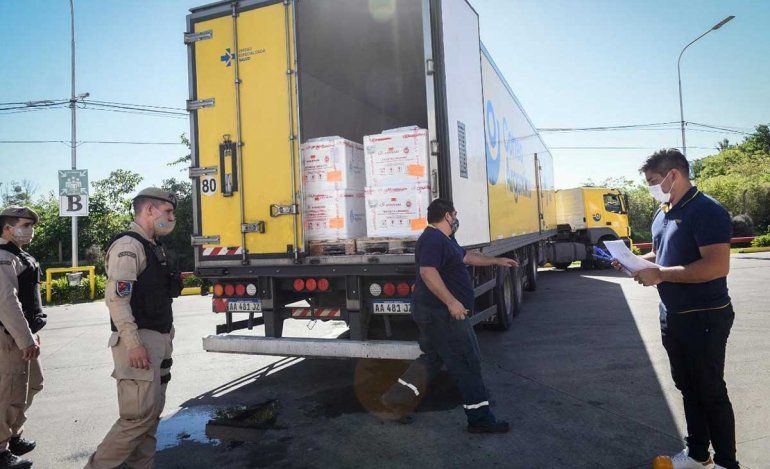 Río Negro recibe 12.000 vacunas Sputnik V de ambos componentes