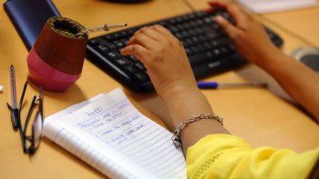 charla virtual sobre ahorro de energia en edificios