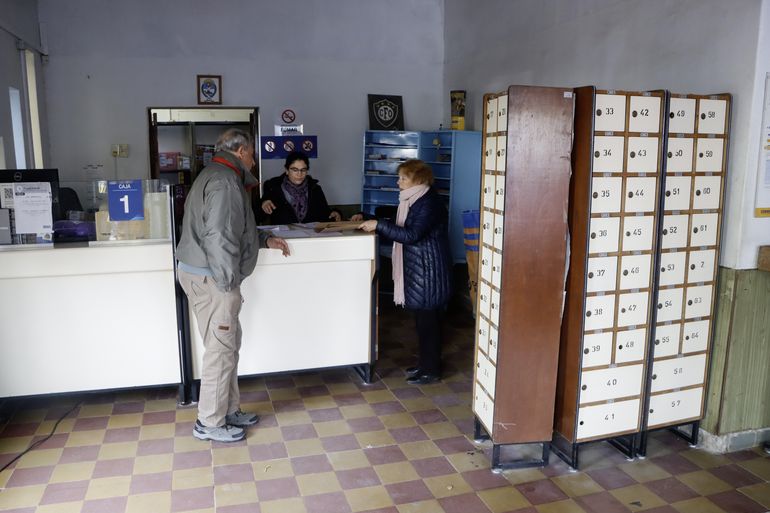 La Pancha juntó firmas en el interior del recinto. Foto Anahí Cárdena.