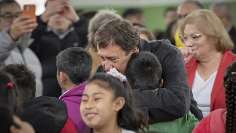 Alrededor d e215 mil estudiantes retornaron las clases este miércoles.
