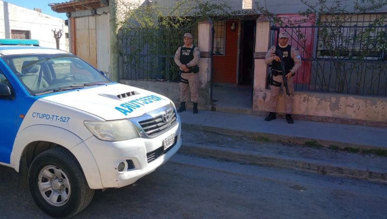 Prefectura secuestró drogas en cinco domicilios de Río Negro.