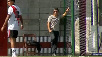 el llamativo nuevo look del muneco gallardo