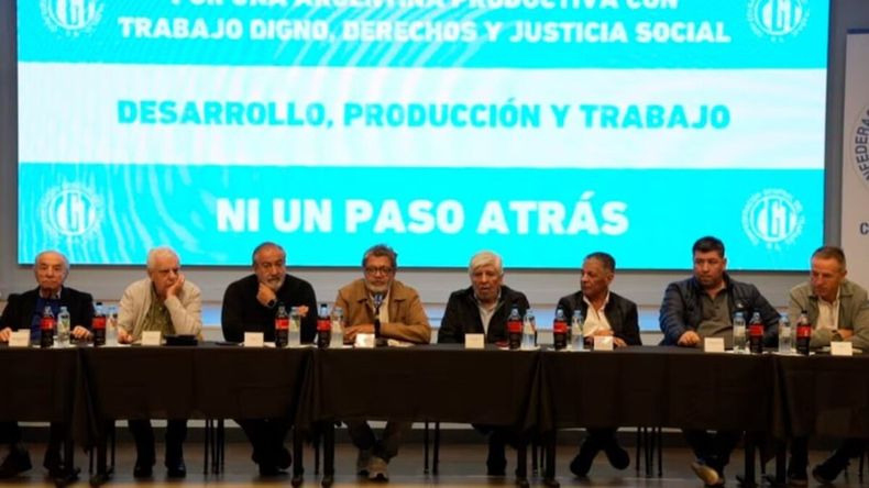 También se definirán los nombres a cargo de las 36 Secretarías pero el titular de UPCN, Andrés Rodríguez, seguiría como secretario adjunto.