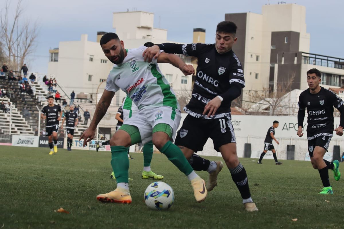Con un gol de Jara