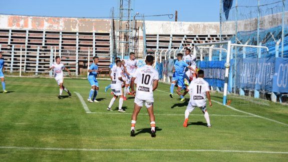Los jugadores se contagiaron tras el partido en Cutral Co ante Alianza.