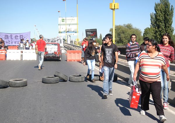 Levantaron el corte en los puentes después de 6 horas