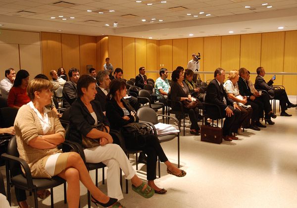 González dio testimonio en jury a Iribarren