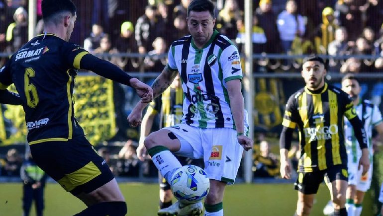 Olimpo y Villa Mitre quieren quedarse con el Federal A este año.