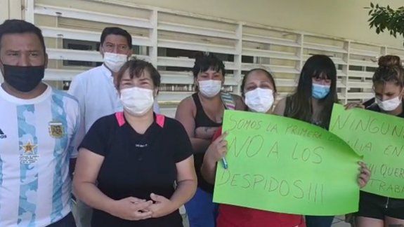 Personal de limpieza del hospital denuncia que no renovaron contratos