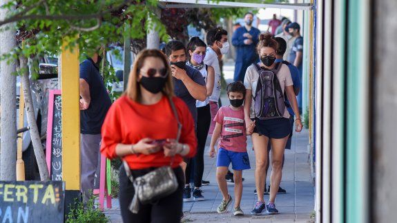 Neuquén: el peor día en lo que va del mes con 281 nuevos positivos