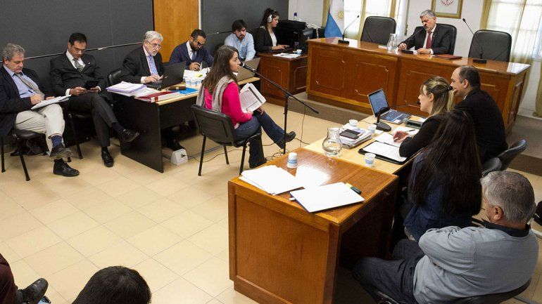 Juicio al ginecólogo: Me inyectaba cosas, pero no me decía qué era
