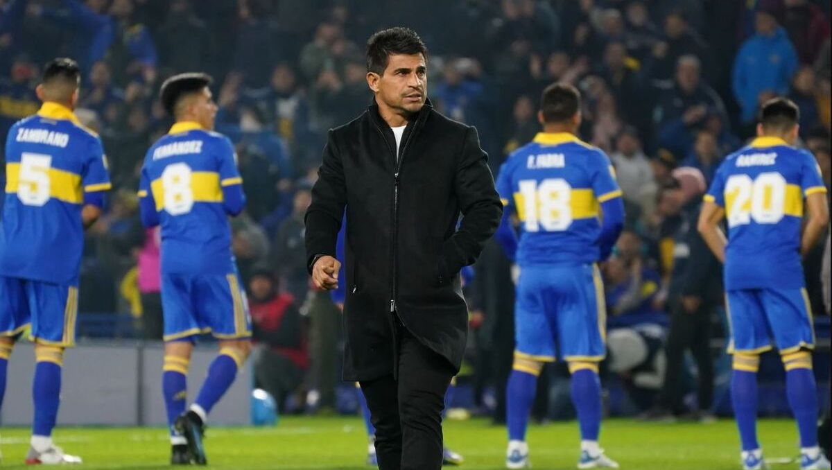 Hugo Ibarra, el cuestionado DT de Boca.