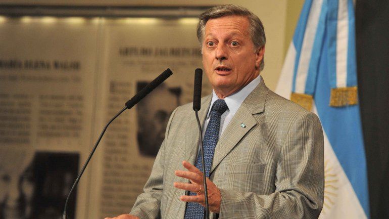 Nación anunció que revalúa ubicar la central nuclear fuera de Río Negro