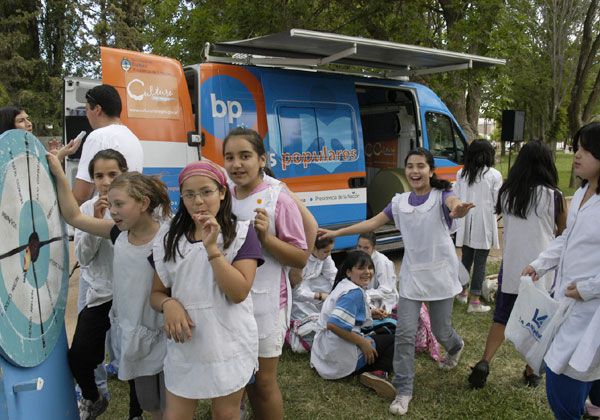 El Bibliomóvil está en la ciudad