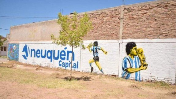 Murales en honor a Diego se multiplican en el Alto Valle
