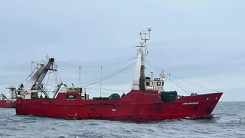 Un rionegrino murió tras caer al mar mientras trabajaba en un buque pesquero. La tragedia ocurrió en cercanía a Puerto Madryn. Un rionegrino murió tras caer al mar mientras trabajaba en un buque pesquero. La tragedia ocurrió en cercanía a Puerto Madryn.