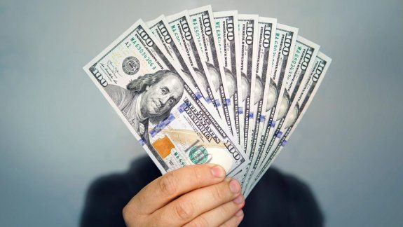 El dólar blue alcanzó un nuevo récord: ¿A cuánto llegó?