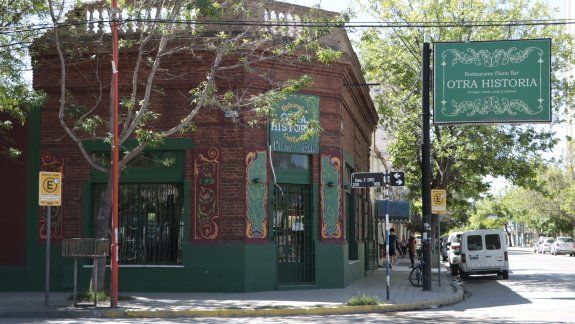 Ingresaron con llave y causaron destrozos en un restaurante cipoleño