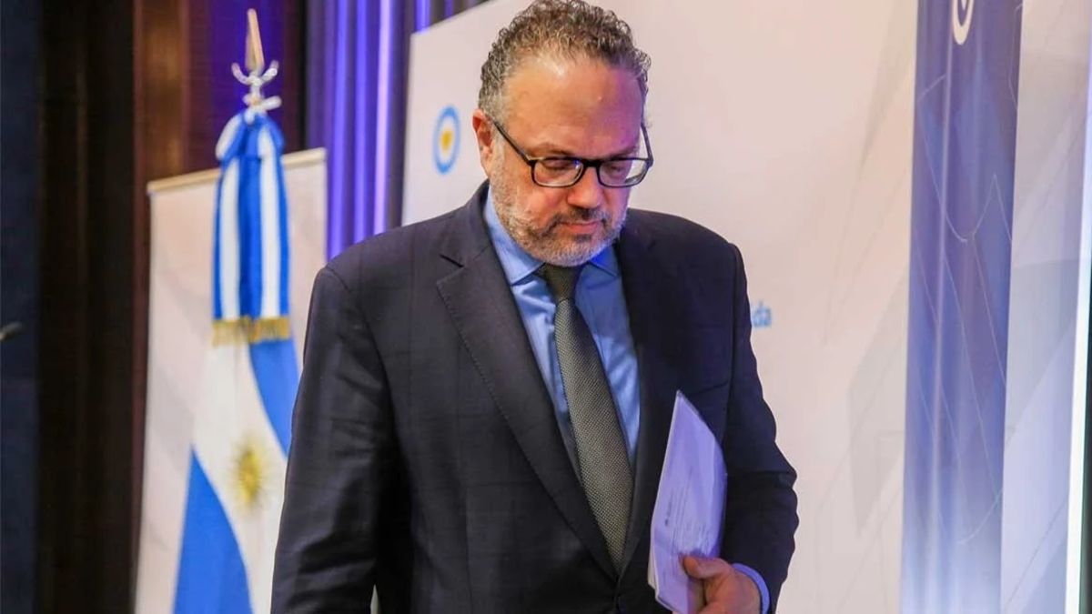 Matías Kulfas dejó el gobierno acusando corrupción en una licitación.