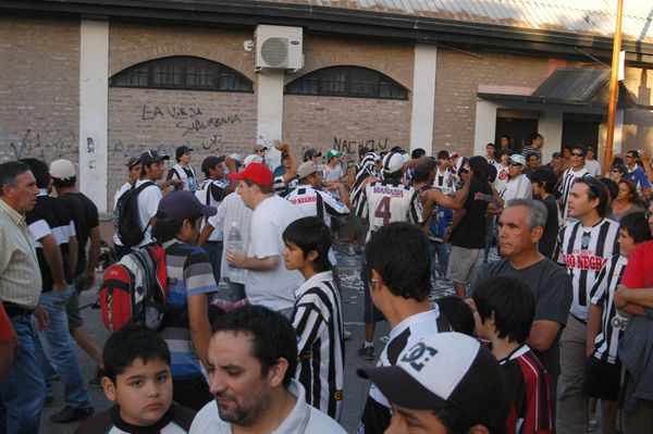 Cipo volvió a la victoria en una renovada Visera