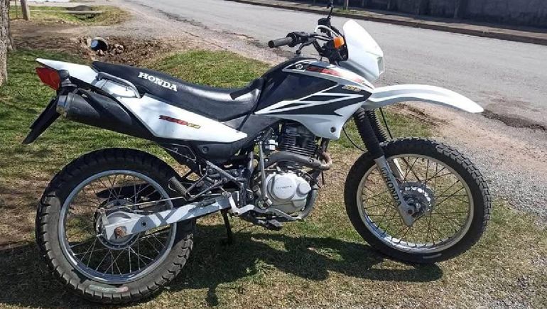 La Muni sumará dos motos Honda 125 a su flota oficial. Fueron secuestradas y sus dueños las abandonaron. Foto: gentileza.