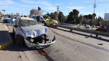 Impresionante triple choque en la Avenida Mosconi.