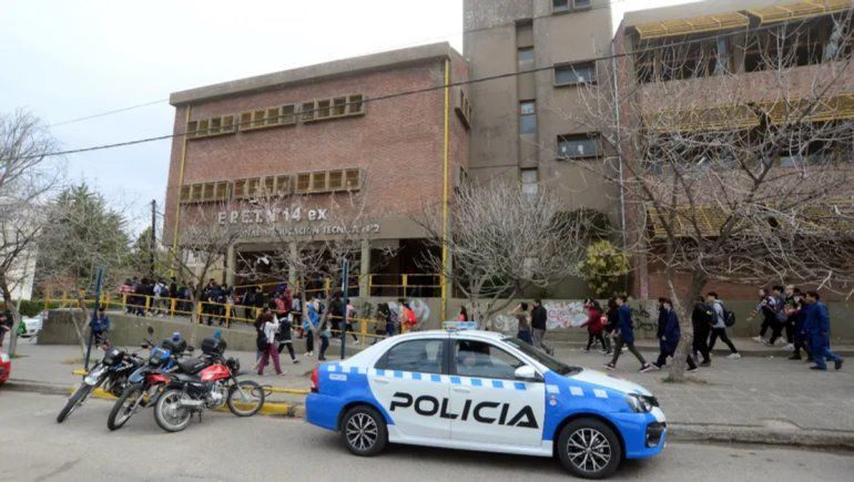 Los voy a matar a todos, la fuerte amenaza que recibieron estudiantes de un colegio neuquino