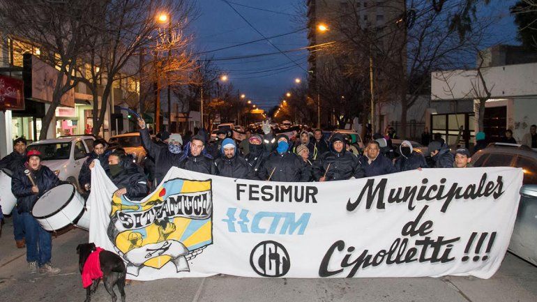 Los operarios municipales vienen de varios días de protestas.