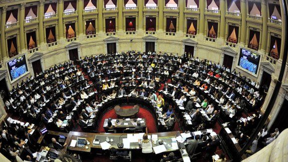 Jubilaciones de privilegio: media sanción en Diputados y escándalo