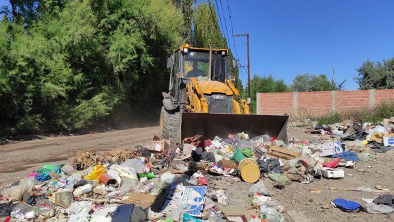 Preocupan los microbasurales que aparecen en Cipolletti