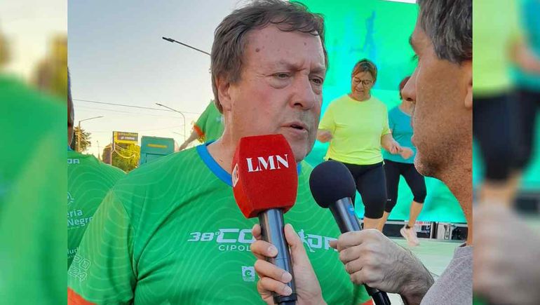 Alberto Weretilneck espera la letra chica del pacto de Javier Milei
