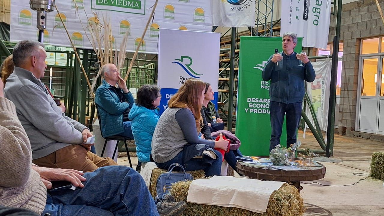 Tabaré Bassi pidió mantener la barrera sanitaria para la carne
