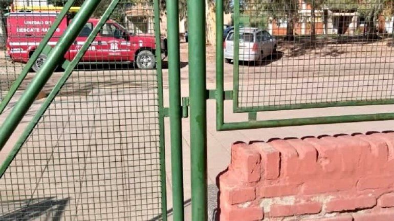 Susto: un nene quedó con la cabeza atrapada en la reja