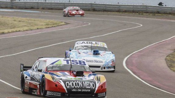 Urcera tuvo que guardar el Torino en boxes para no chocar.