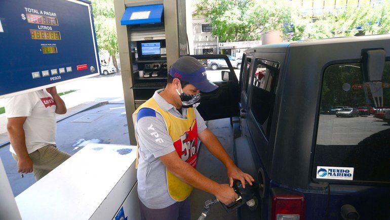 Tras el aumento de YPF ¿Cuánto cuesta la nafta?