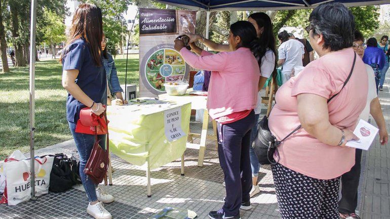 Concientizaron en la plaza por el Día Mundial de la Diabetes