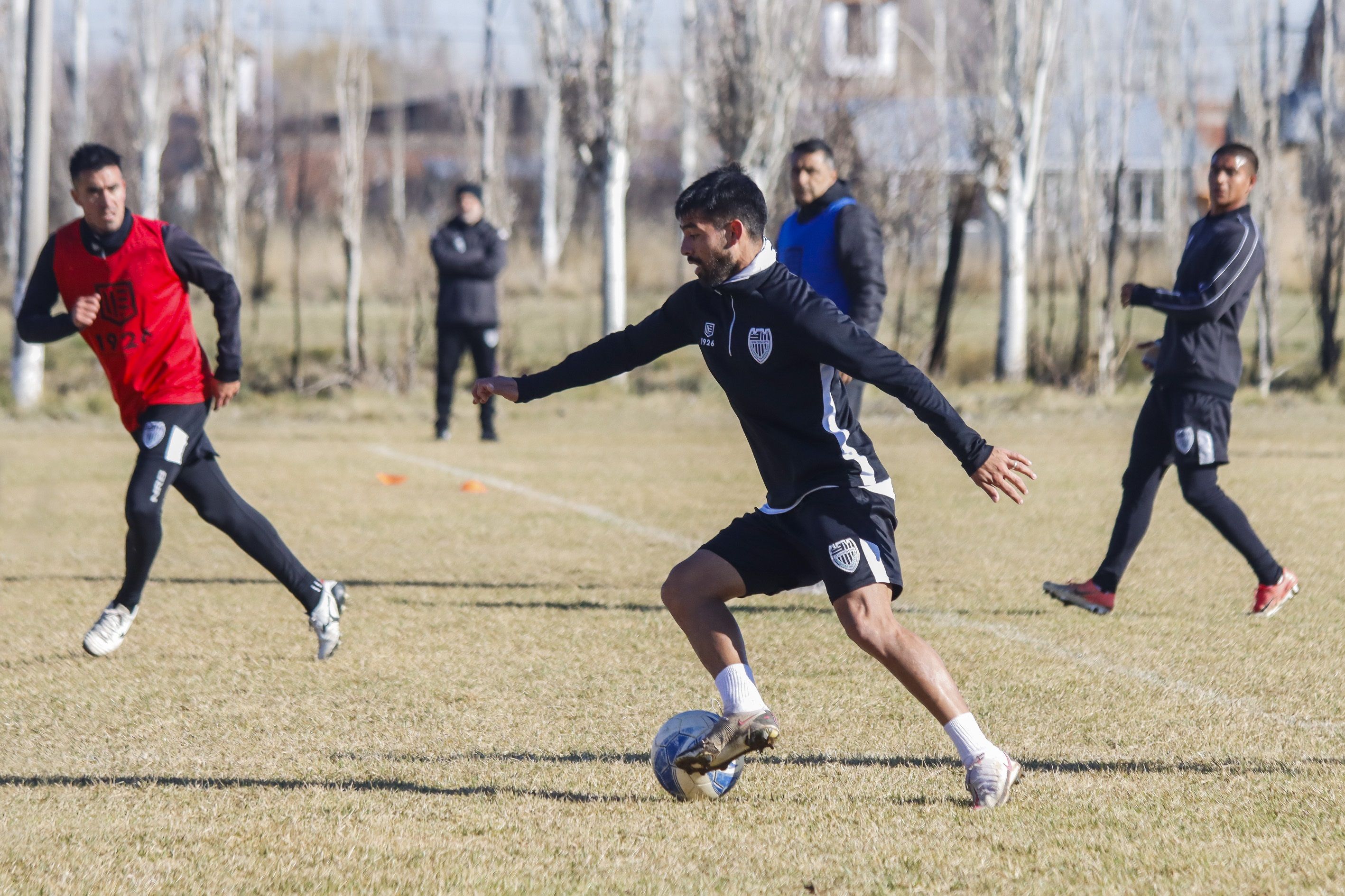 Cipolletti visitará a Olimpo en un duelo con historia: Hora y TV