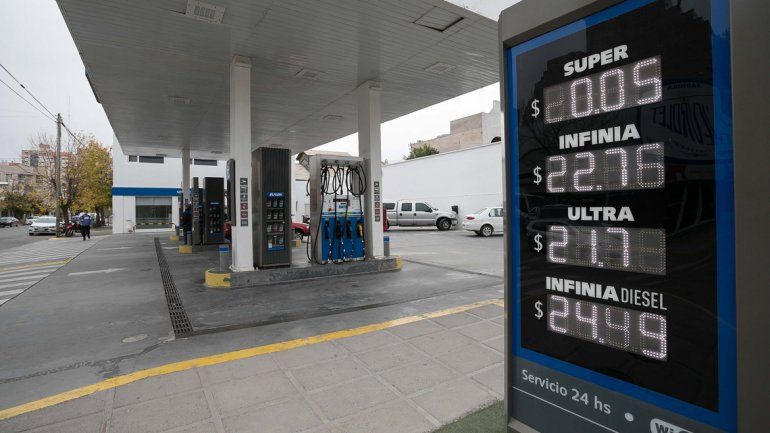 Aumentaron los combustibles en los surtidores regionales 