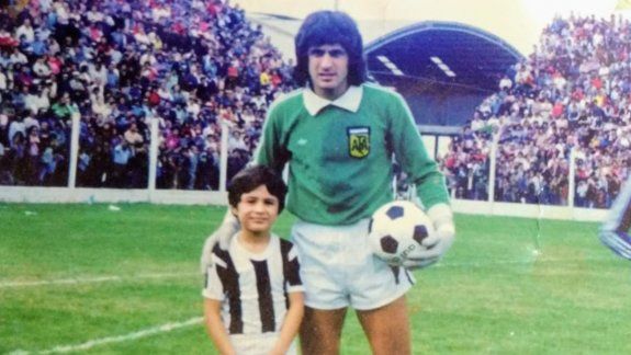 Fillol saludó por su cumple a aquel niño de la foto en La Visera