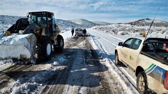 Vialidad despejó más de mil kilómetros de rutas en Río Negro