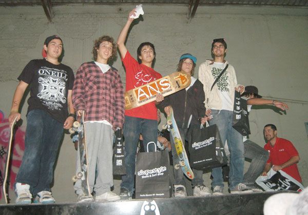 El skate, un suceso que atrapa a los jóvenes