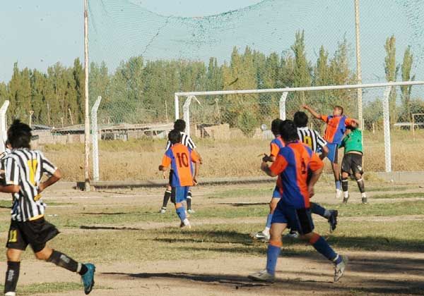Liga Confluencia divisiones inferiores