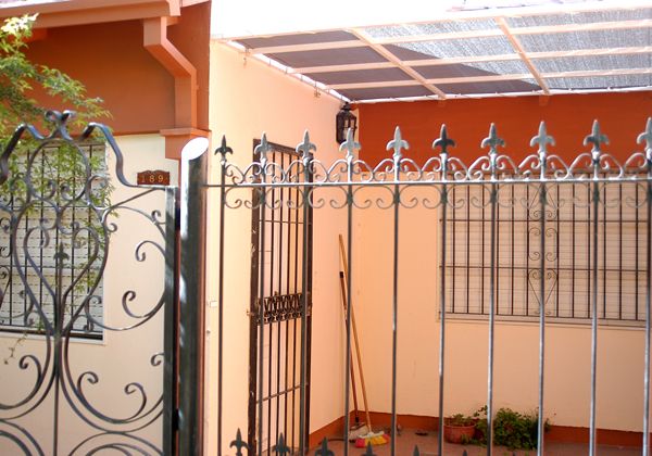 Mató a la madre de seis puñaladas  tras una crisis