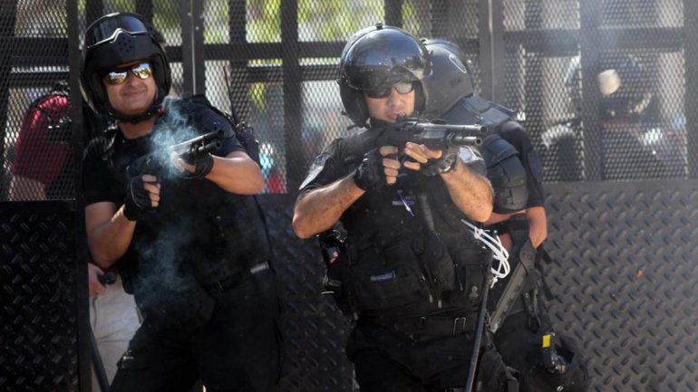 El juez Roberto Gallardo declaró inconstitucional el nuevo protocolo policial