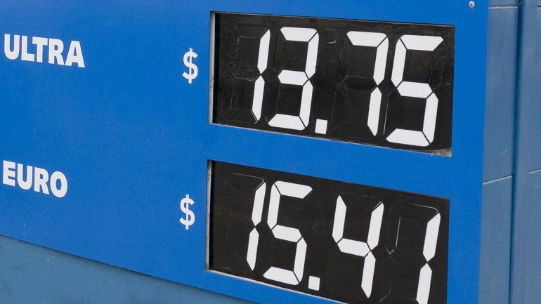 Desde hoy, cargar combustible cuesta un 6% más