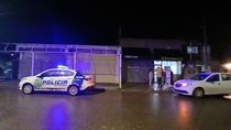 La Policía concurrió al lugar tras el aviso de vecinos y atrapó a los dos boqueteros en las inmediaciones.&nbsp;
