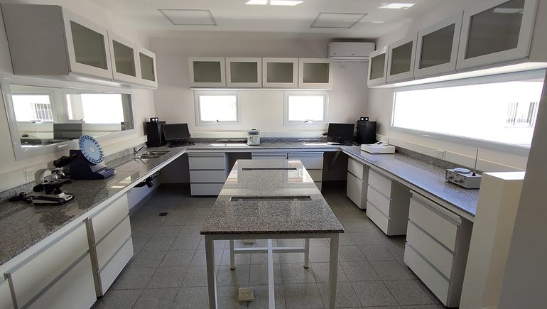El hospital de Cinco Saltos tiene nuevo laboratorio y sala de rayos
