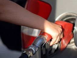 La venta de combustible sigue arrojando números en rojo.